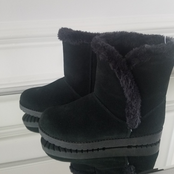 Black Faux Fur Lined Suede Winter Boots - Picture 5 of 8